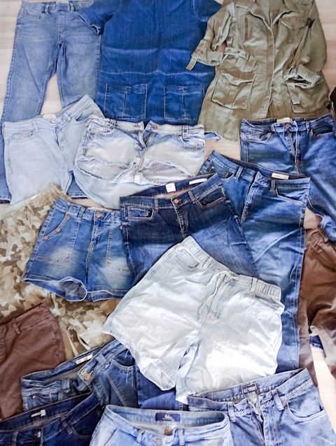 Dámský mix Jeans. 14 kg, 32 kusů